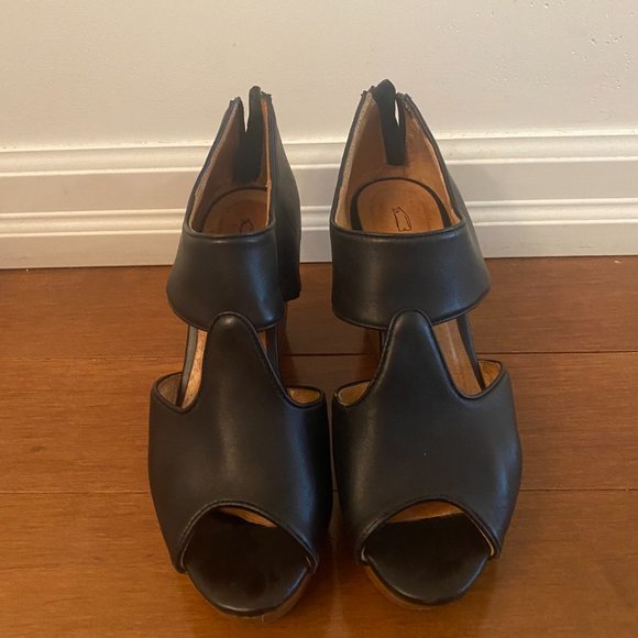 Brown/Black Shoe the Bear Wedge Sandals - Picture 3 of 4